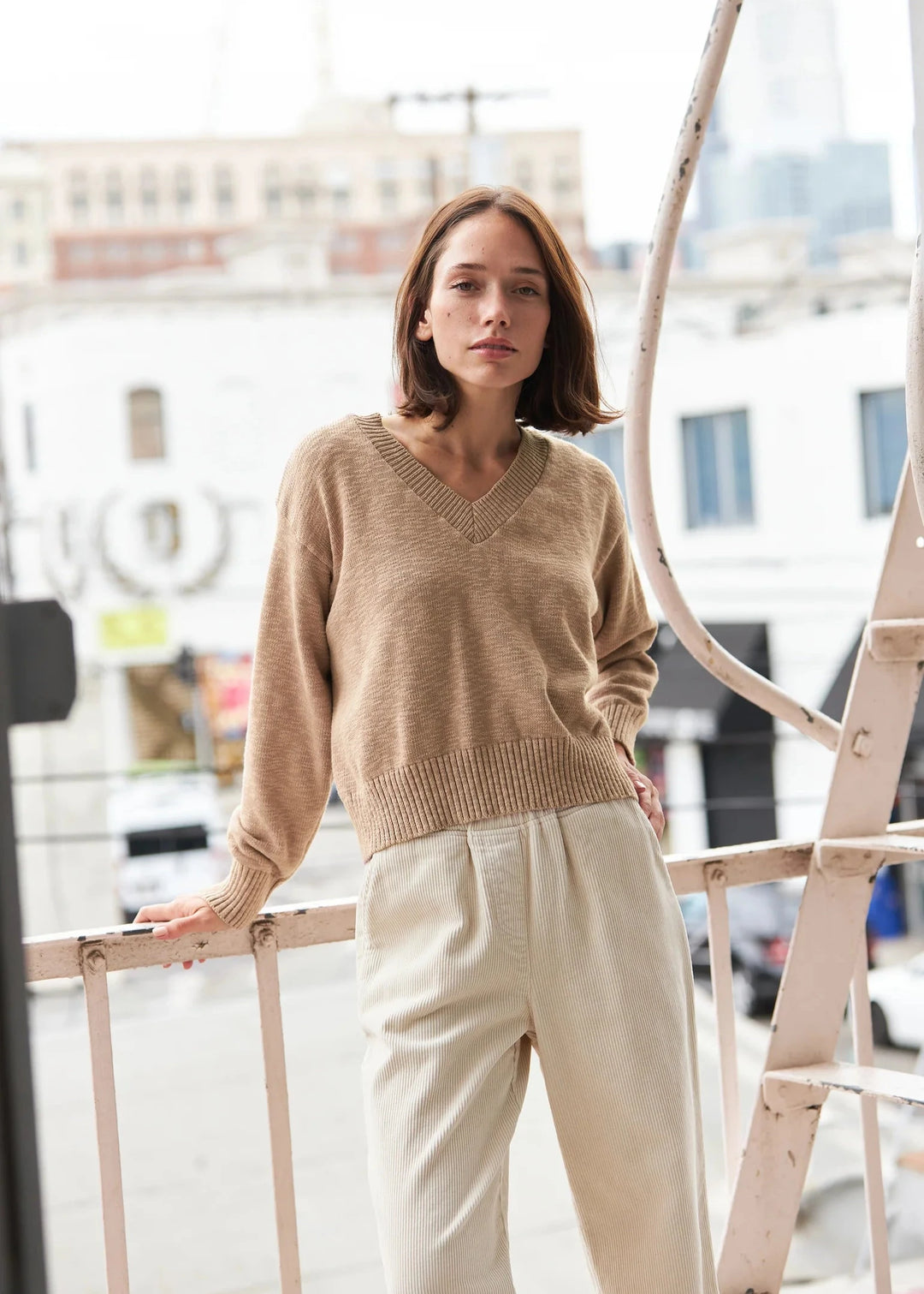 V-Neck Cropped Sweater - Camel