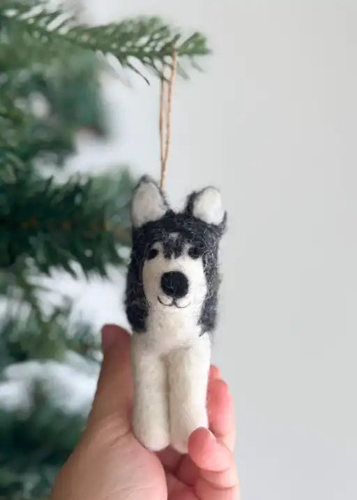 Husky Ornament - Black