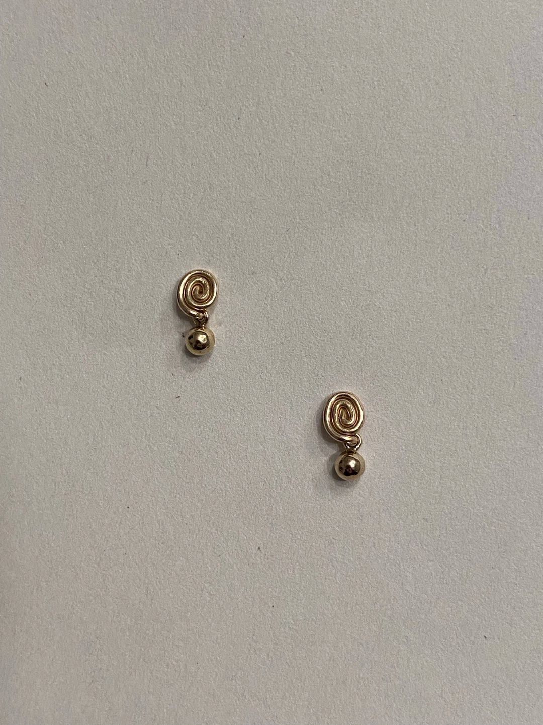 Inward Earrings - Sphere