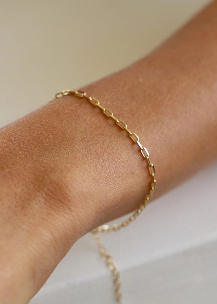 Miniature Paperclip Chain Bracelet - Gold