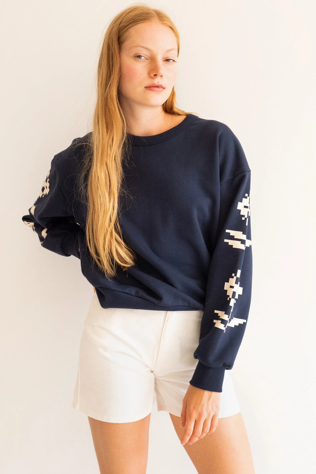 Geometric Flower Sweatshirt - Navy